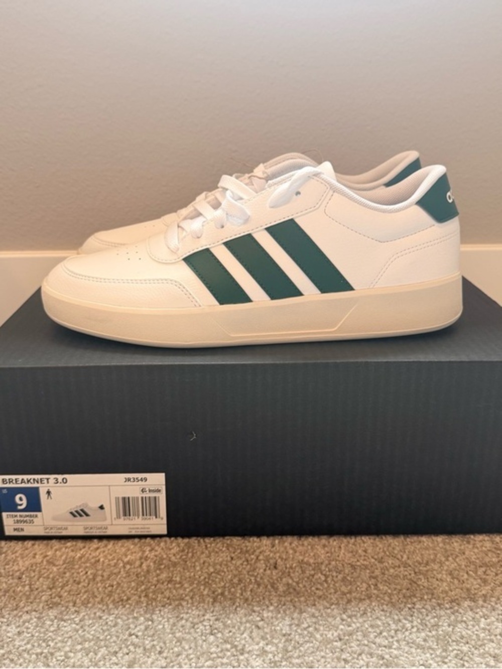 NWB Adidas Breaknet 3.0 men’s white/ green sneakers size 9